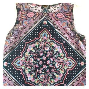 Beautiful Paisley Top.